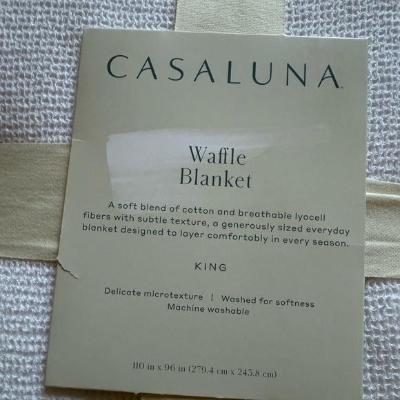 King Casaluna White Waffle Bed Blanket NEW - Picture 2 of 5